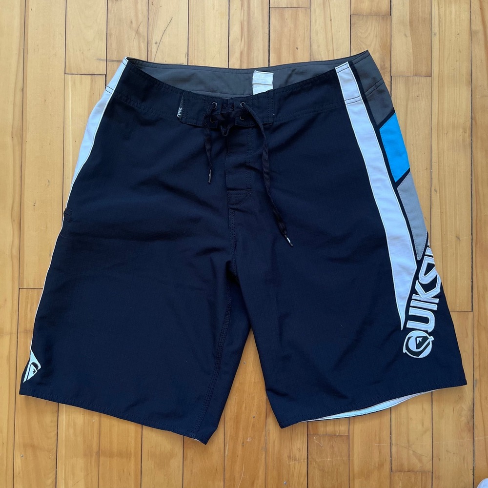 Quiksilver Board Shorts Black Blue Gray White Logo Waist 32